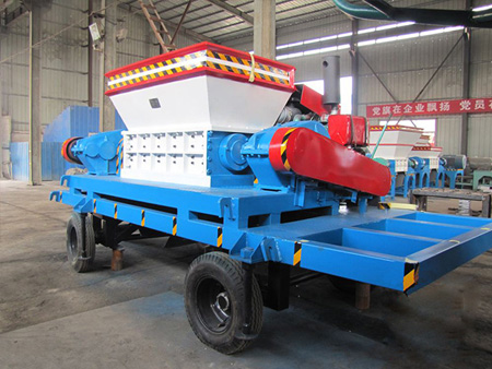 移動(dòng)式撕碎機(jī)