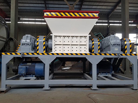 輪胎橡膠撕碎機(jī)